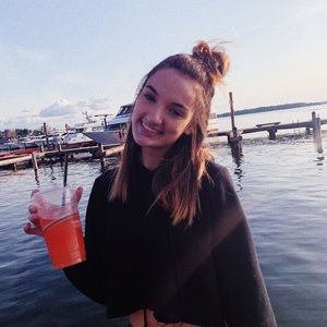 Meet your Posher, Koralee